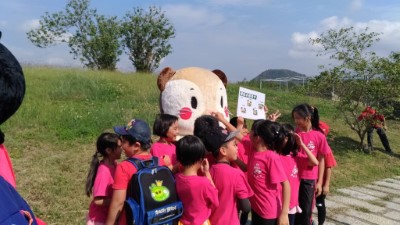 再現台灣原生綠植樹月活動