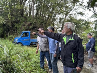 透過實地走訪與指認，族人們更深入理解獵場環境與生態分布照片