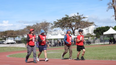 術科測驗:20公斤負重1,500公尺跑走